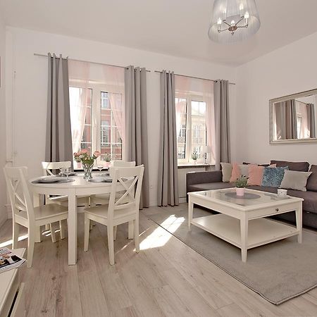 Apartament Kameralny Dluga 50 Гданск Екстериор снимка