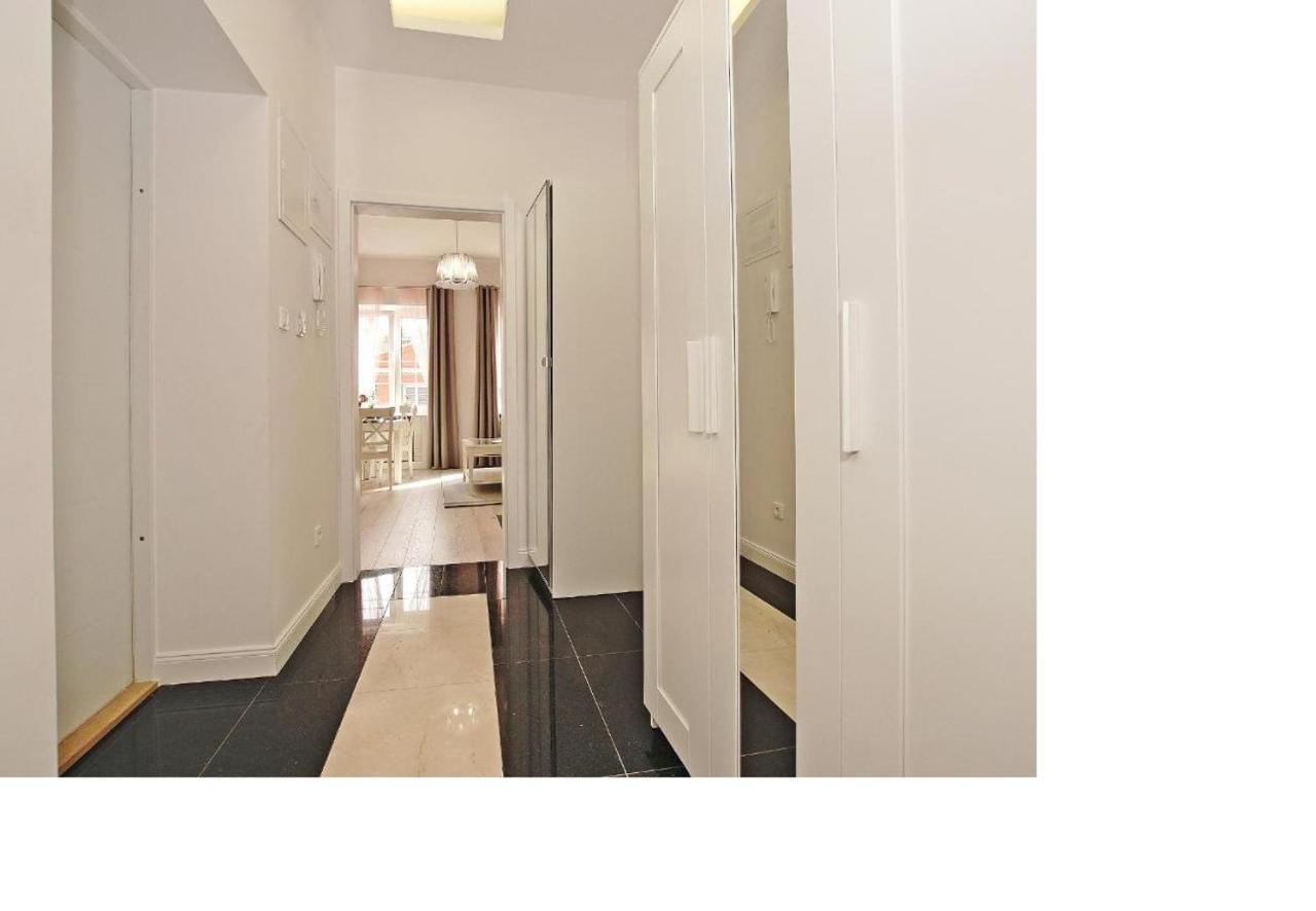 Apartament Kameralny Dluga 50 Гданск Екстериор снимка
