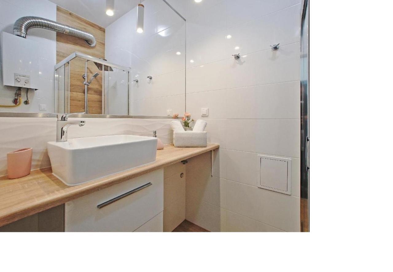 Apartament Kameralny Dluga 50 Гданск Екстериор снимка